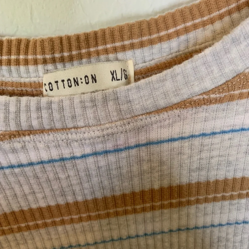 Cotton On | Ribbed Striped Tee Size XL - Picture 2 of 2